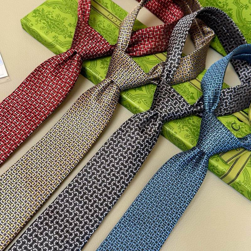Gucci Tie hm33